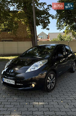 Хэтчбек Nissan Leaf 2015 в Заболотове