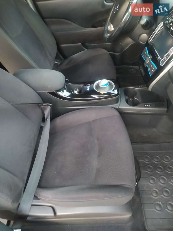 Хэтчбек Nissan Leaf 2016 в Луцке фото 8 Хэтчбек Nissan Leaf 2016 в Луцке