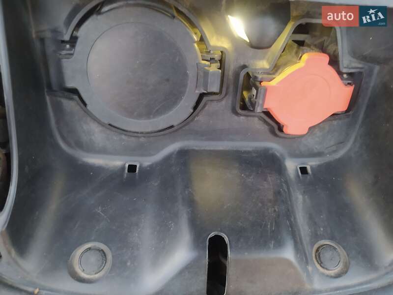 Хэтчбек Nissan Leaf 2016 в Луцке фото 18 Хэтчбек Nissan Leaf 2016 в Луцке