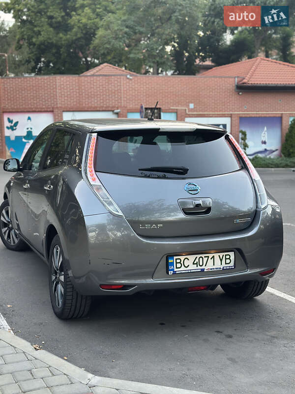 Хэтчбек Nissan Leaf 2015 в Одессе фото 4 Хэтчбек Nissan Leaf 2015 в Одессе