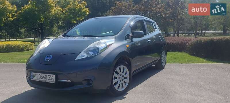 Хэтчбек Nissan Leaf 2013 в Днепре фото 10 Хэтчбек Nissan Leaf 2013 в Днепре