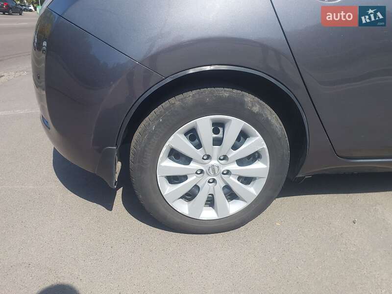 Хэтчбек Nissan Leaf 2013 в Днепре фото 23 Хэтчбек Nissan Leaf 2013 в Днепре