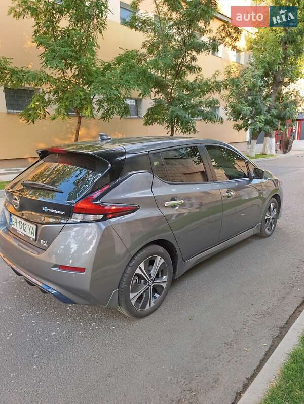 Хетчбек Nissan Leaf 2022 в Білгороді-Дністровському