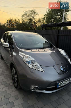 Хетчбек Nissan Leaf 2013 в Луцьку