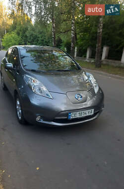 Хетчбек Nissan Leaf 2015 в Чернівцях