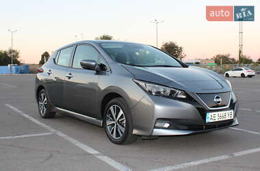 Хэтчбек Nissan Leaf 2021 в Днепре