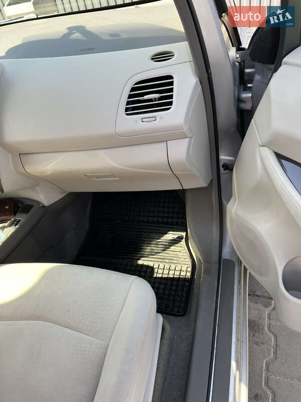 Хэтчбек Nissan Leaf 2012 в Луцке