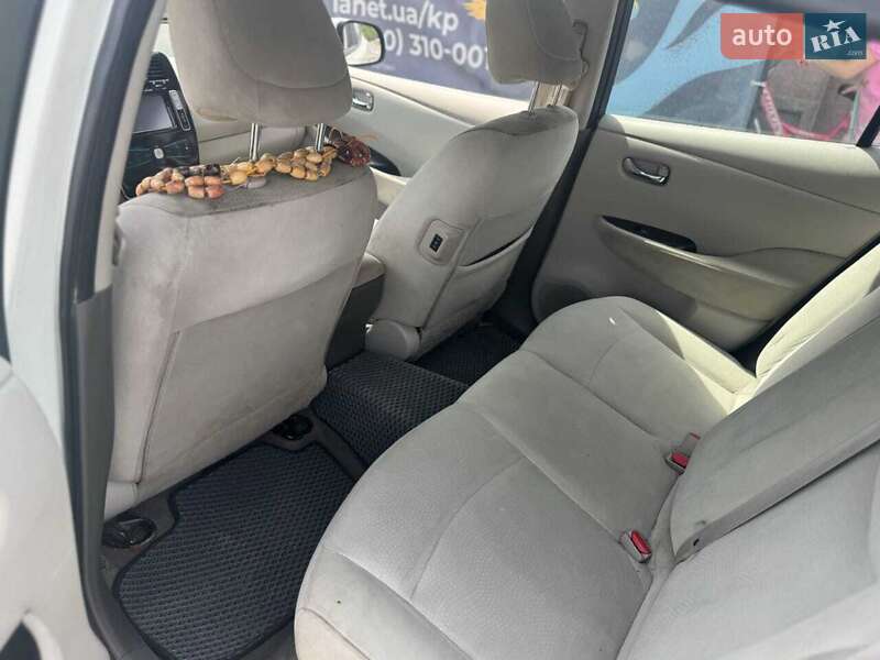 Хэтчбек Nissan Leaf 2014 в Каменец-Подольском фото 13 Хэтчбек Nissan Leaf 2014 в Каменец-Подольском