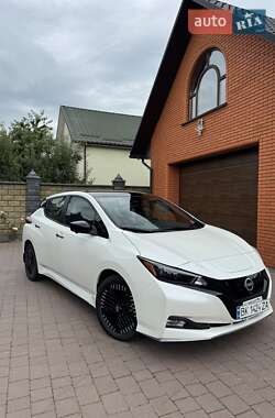 Хэтчбек Nissan Leaf 2023 в Ровно