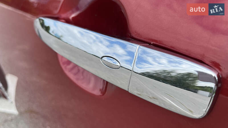 Хэтчбек Nissan Leaf 2012 в Кременчуге