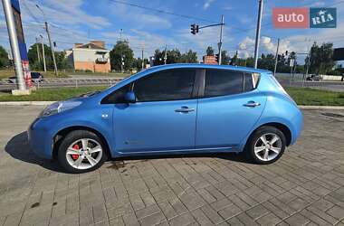 Хэтчбек Nissan Leaf 2011 в Луцке