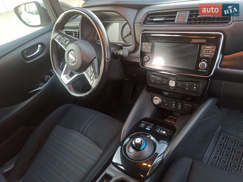 Хэтчбек Nissan Leaf 2018 в Виннице