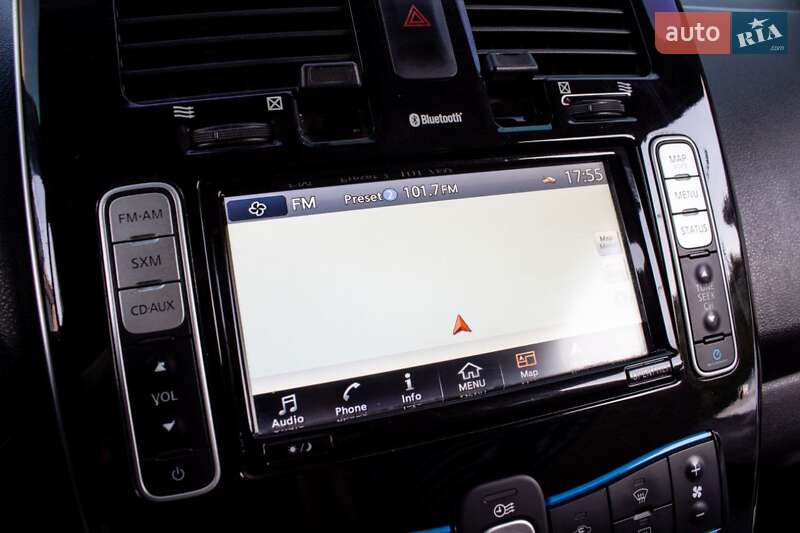 Хэтчбек Nissan Leaf 2016 в Львове