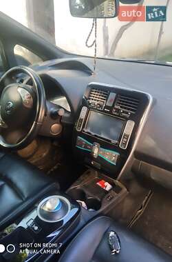 Хэтчбек Nissan Leaf 2014 в Коломые