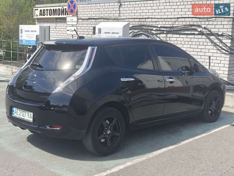 Хэтчбек Nissan Leaf 2012 в Днепре фото 5 Хэтчбек Nissan Leaf 2012 в Днепре