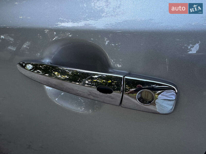 Хэтчбек Nissan Leaf 2016 в Киеве