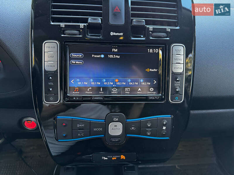 Хэтчбек Nissan Leaf 2016 в Киеве