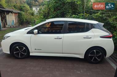 Хэтчбек Nissan Leaf 2018 в Львове