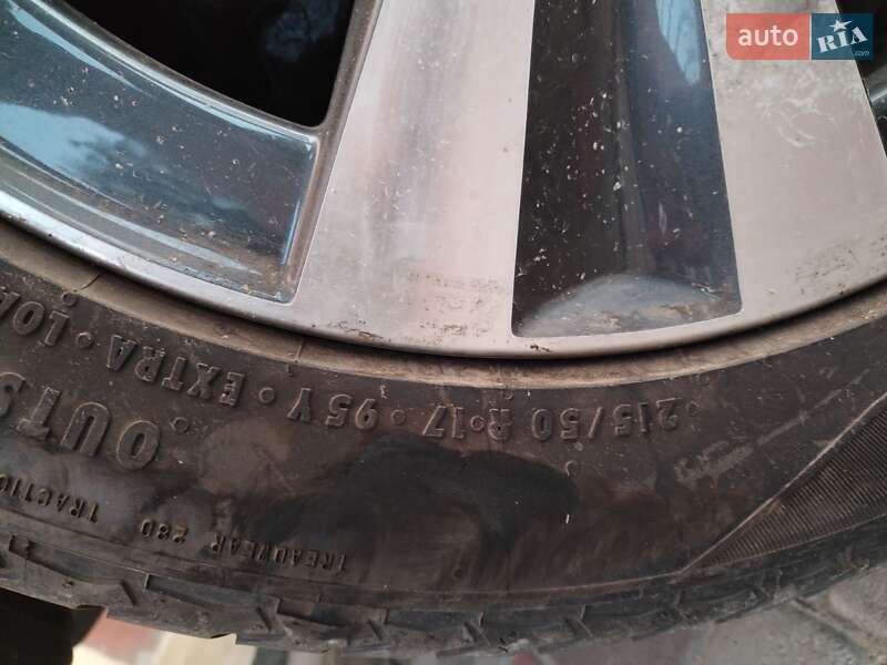 Хэтчбек Nissan Leaf 2015 в Ровно