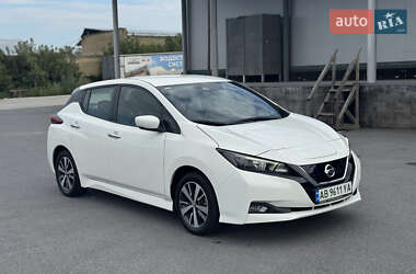 Хэтчбек Nissan Leaf 2022 в 