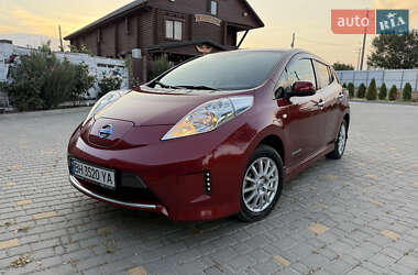 Хэтчбек Nissan Leaf 2014 в Одессе