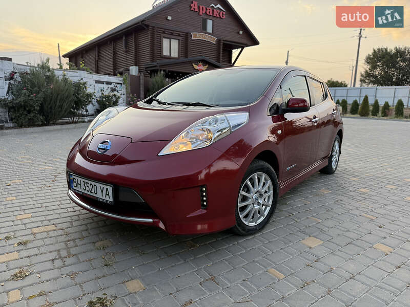 Nissan Leaf 2014