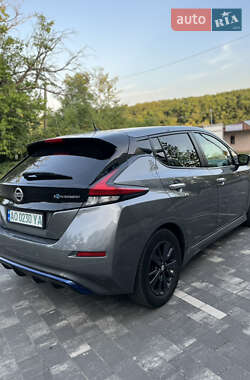 Хетчбек Nissan Leaf 2018 в Ужгороді
