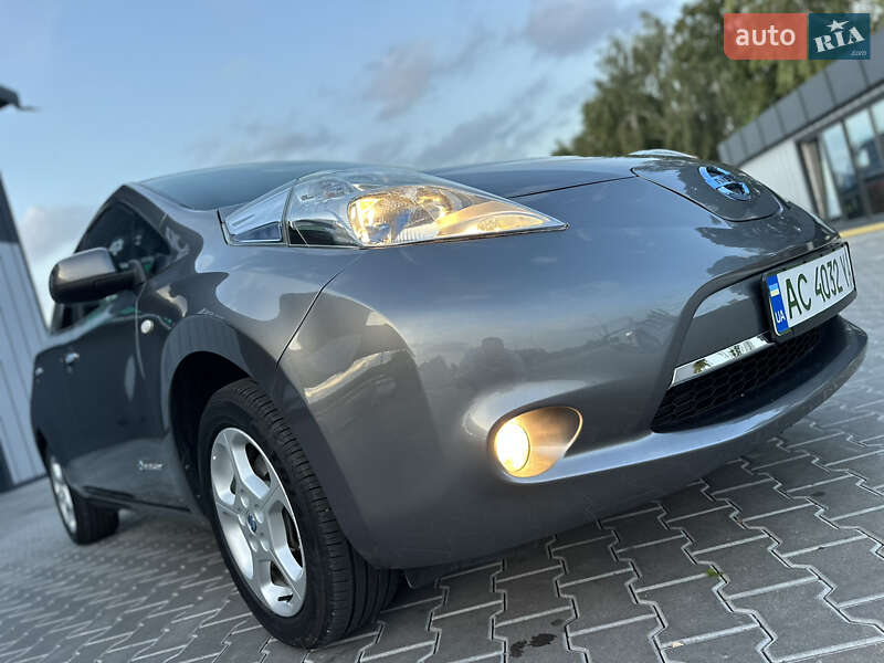 Хэтчбек Nissan Leaf 2013 в Владимире