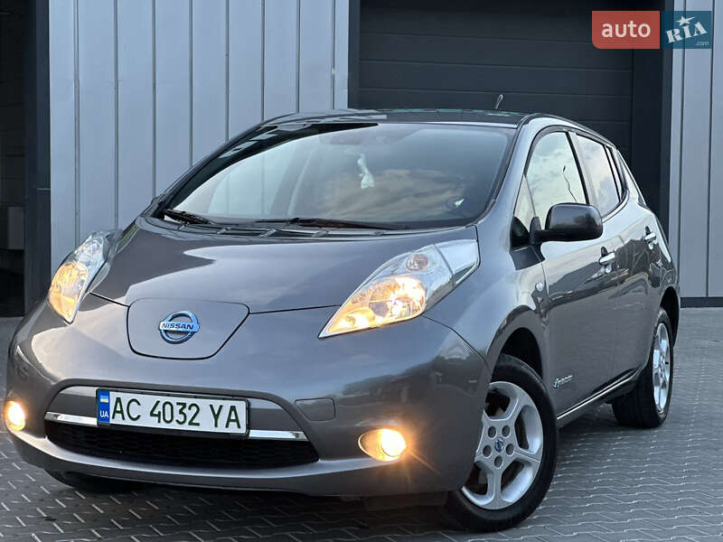 Хэтчбек Nissan Leaf 2013 в Владимире