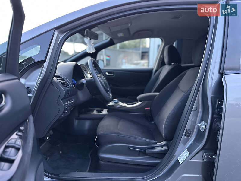 Хэтчбек Nissan Leaf 2013 в Владимире