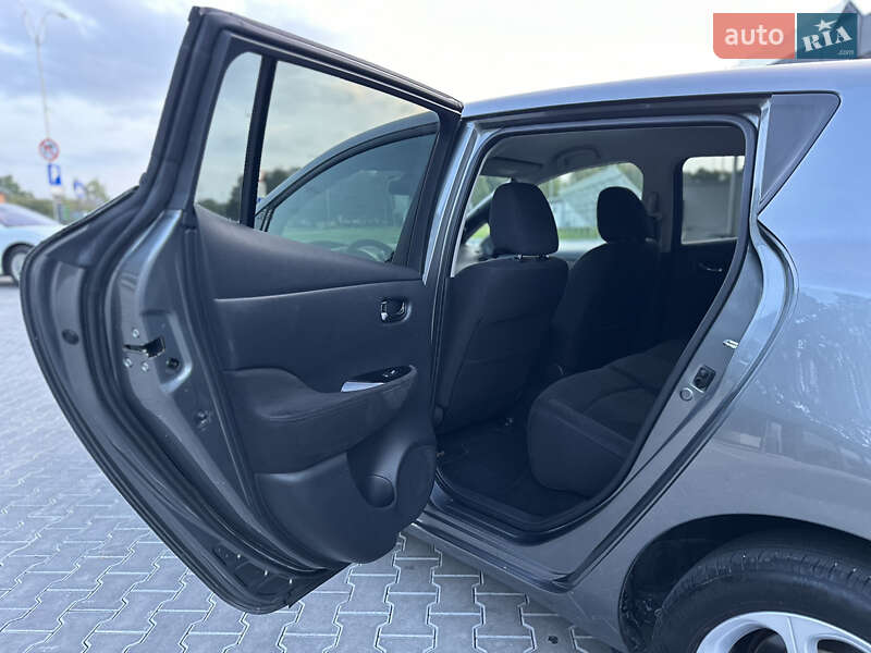 Хэтчбек Nissan Leaf 2013 в Владимире