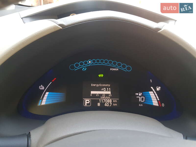 Хэтчбек Nissan Leaf 2012 в Белой Церкви