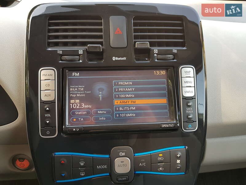 Хэтчбек Nissan Leaf 2012 в Белой Церкви