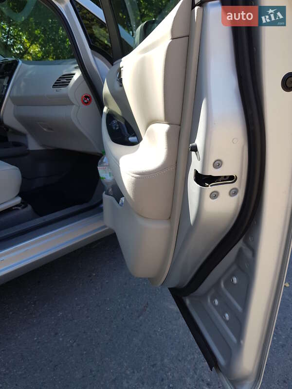 Хэтчбек Nissan Leaf 2012 в Белой Церкви