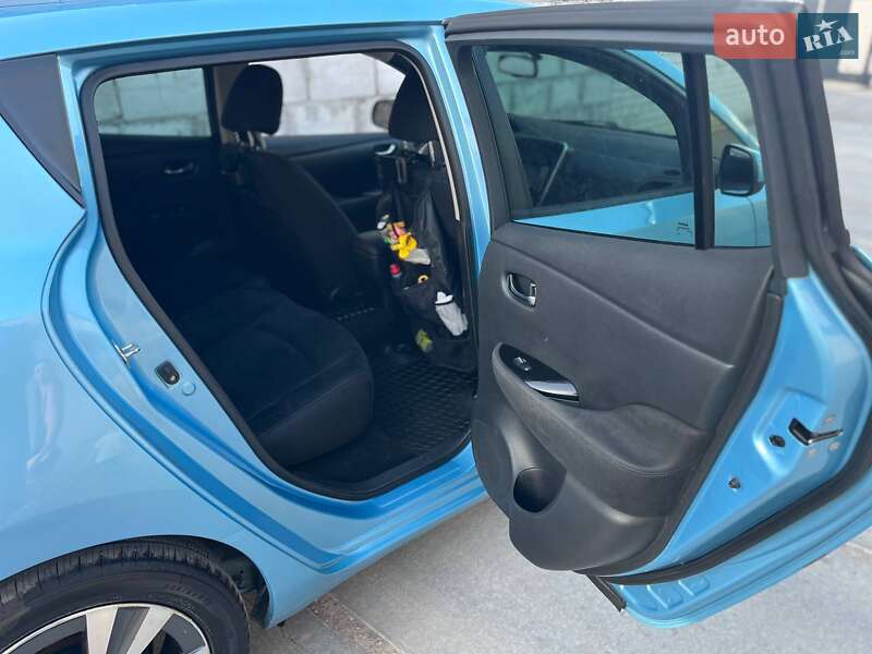 Хэтчбек Nissan Leaf 2015 в Киеве фото 8 Хэтчбек Nissan Leaf 2015 в Киеве