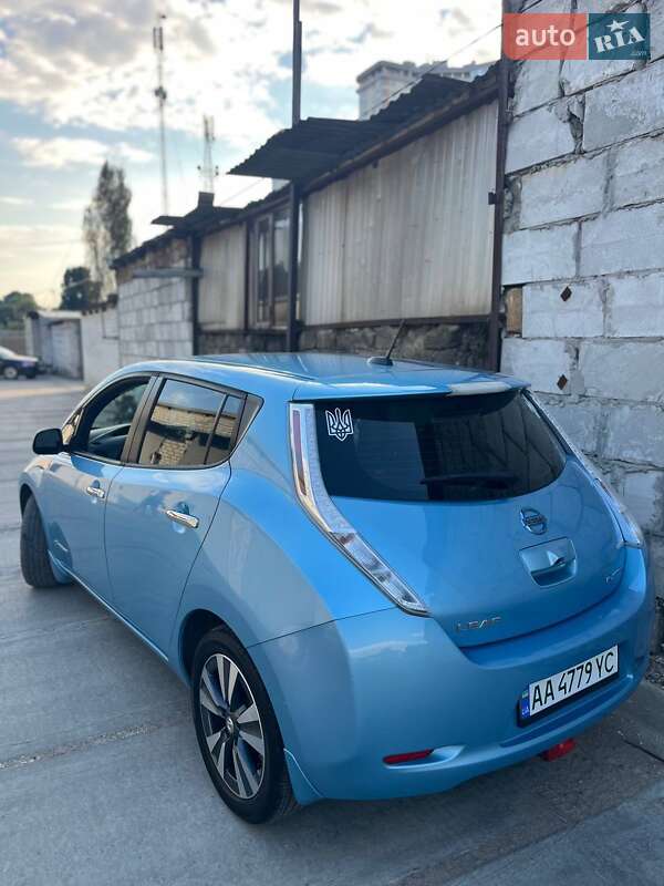 Хэтчбек Nissan Leaf 2015 в Киеве фото 13 Хэтчбек Nissan Leaf 2015 в Киеве