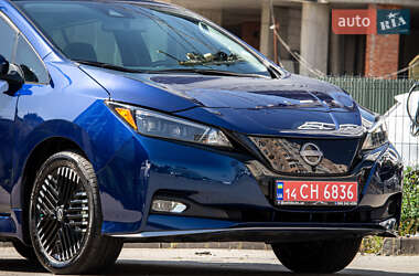 Хэтчбек Nissan Leaf 2023 в 