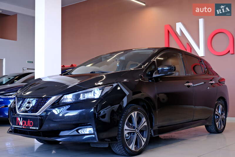Хэтчбек Nissan Leaf 2022 в Одессе