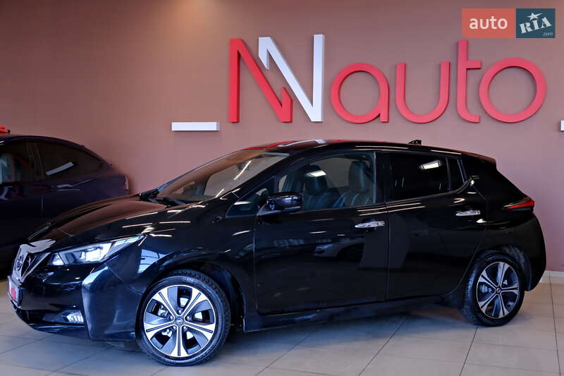 Хэтчбек Nissan Leaf 2022 в Одессе