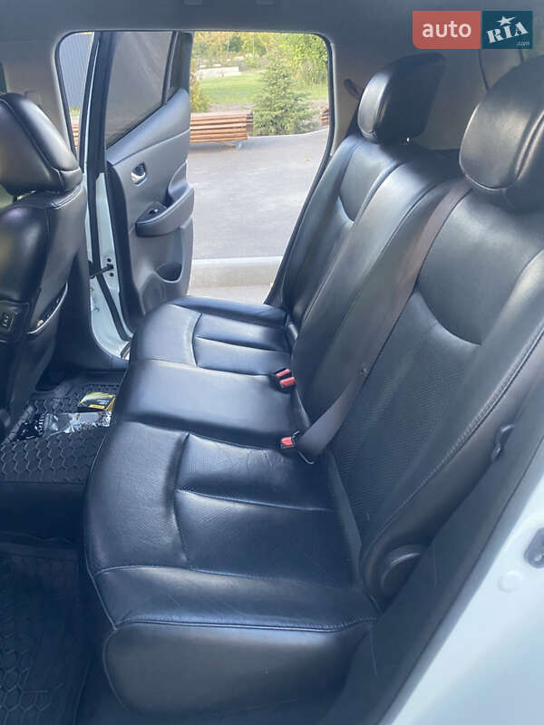 Хэтчбек Nissan Leaf 2015 в Харькове