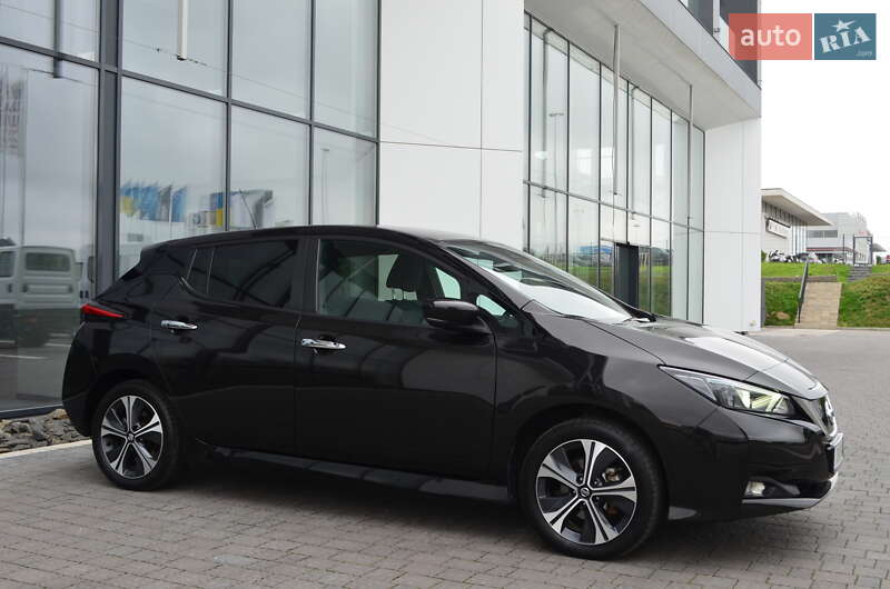 Хэтчбек Nissan Leaf 2020 в Львове