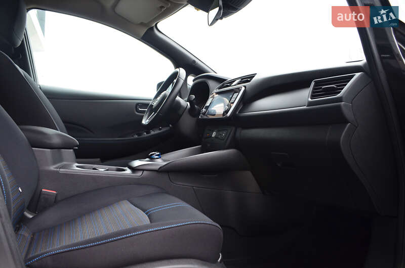 Хэтчбек Nissan Leaf 2020 в Львове