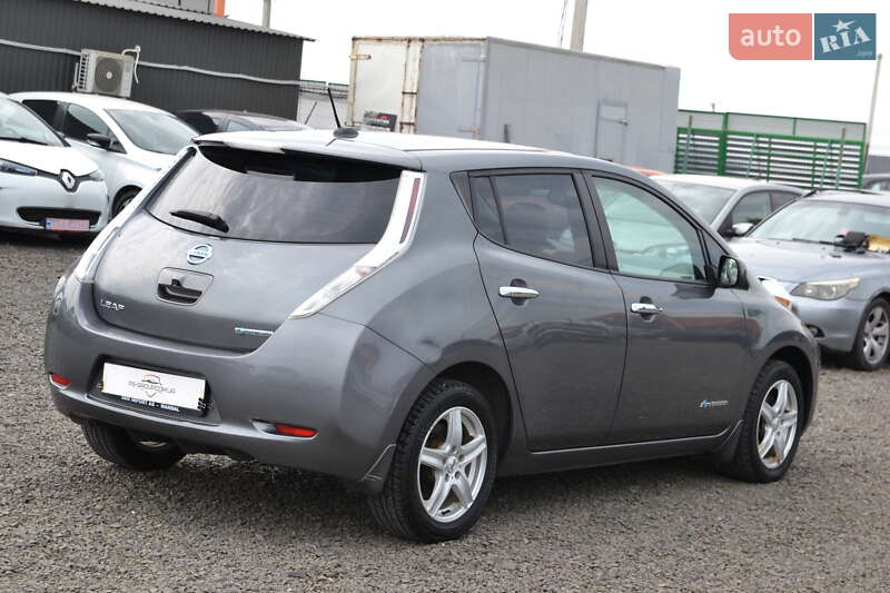 Хэтчбек Nissan Leaf 2016 в Луцке