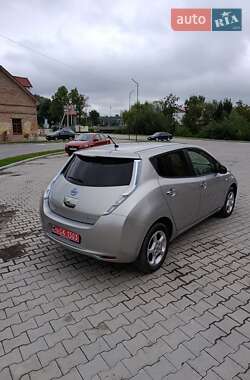 Хэтчбек Nissan Leaf 2014 в 
