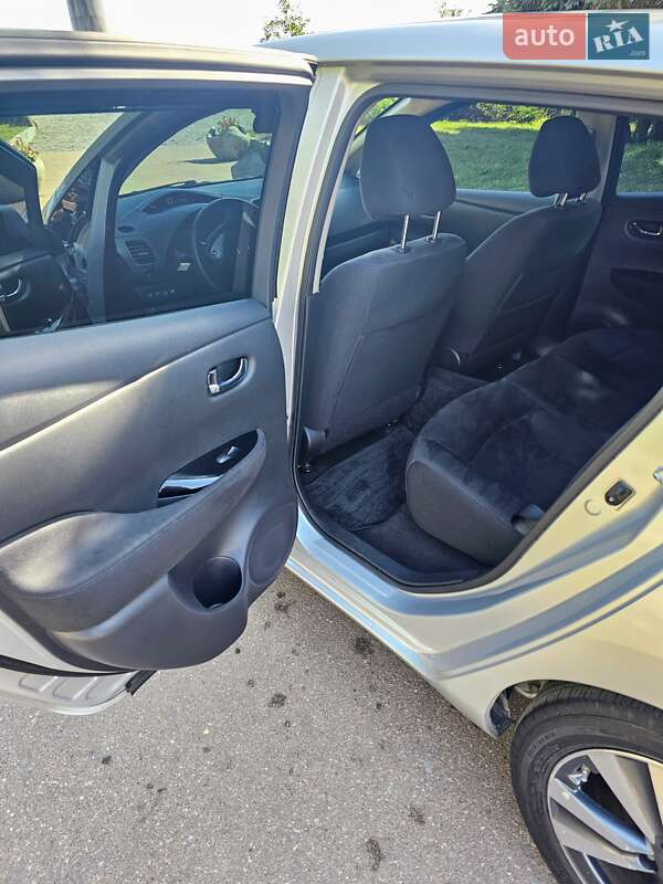 Хэтчбек Nissan Leaf 2017 в Житомире фото 10 Хэтчбек Nissan Leaf 2017 в Житомире