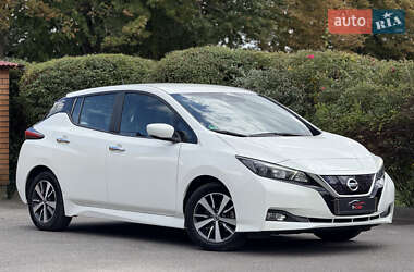 Хэтчбек Nissan Leaf 2018 в 