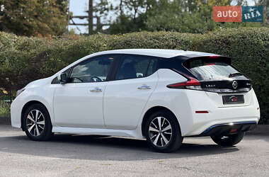 Хэтчбек Nissan Leaf 2018 в 