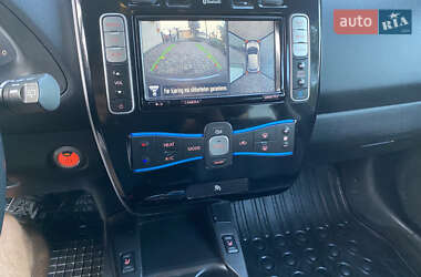 Хэтчбек Nissan Leaf 2014 в 