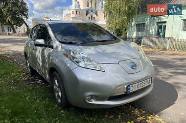 Хэтчбек Nissan Leaf 2013 в Львове