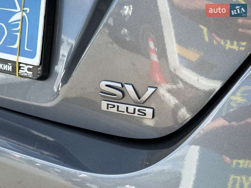 Хетчбек Nissan Leaf 2024 в Києві